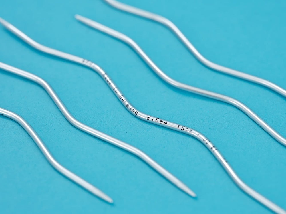 Nadelspiel CrasySnake Lace | besondere Form hält sicher im Strickstück