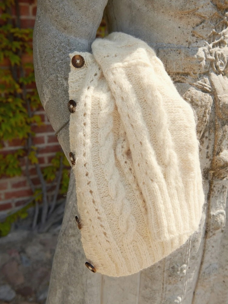 Cornelia Cardigan aus der Sandnes Kollektion 2408 mit Kos von Sandnes Garn 3