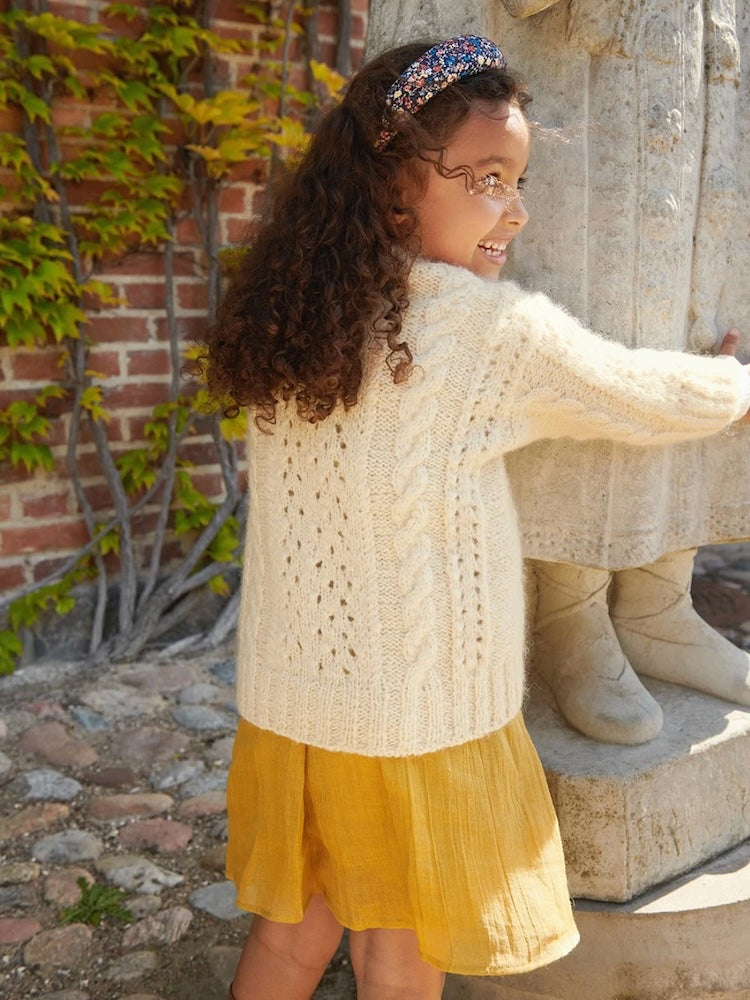 Cornelia Cardigan aus der Sandnes Kollektion 2408 mit Kos von Sandnes Garn 5
