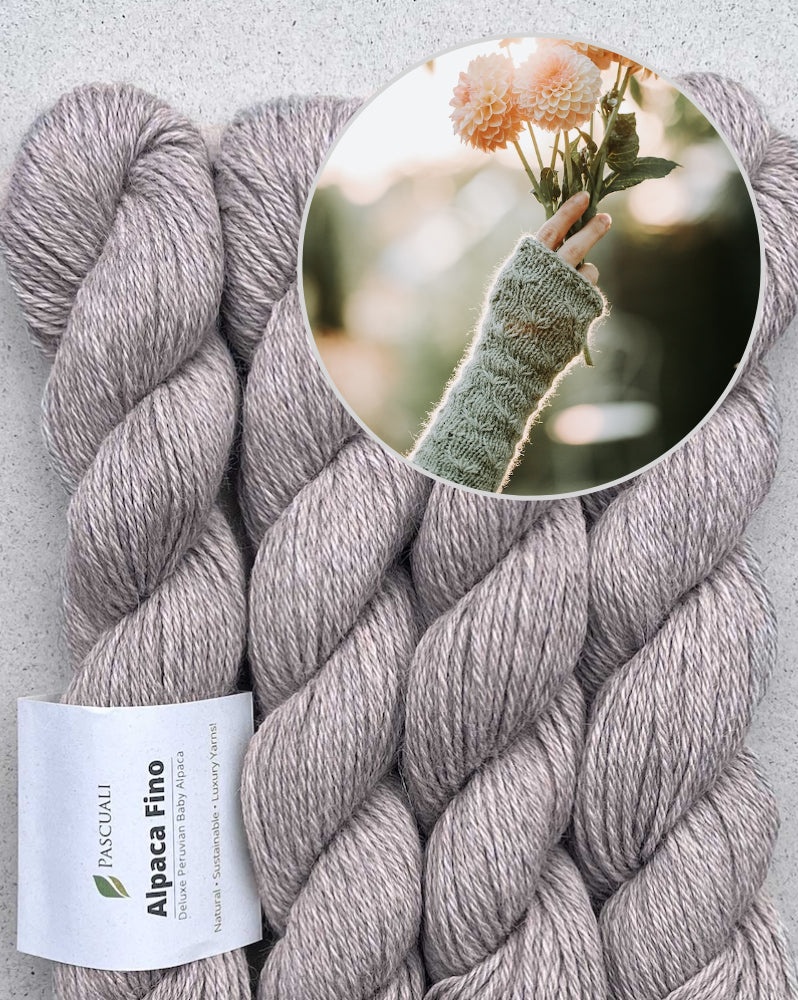 Handstulpen Wiesenblume | verzaubertes Muster aus Alpaca Fino von Pascuali