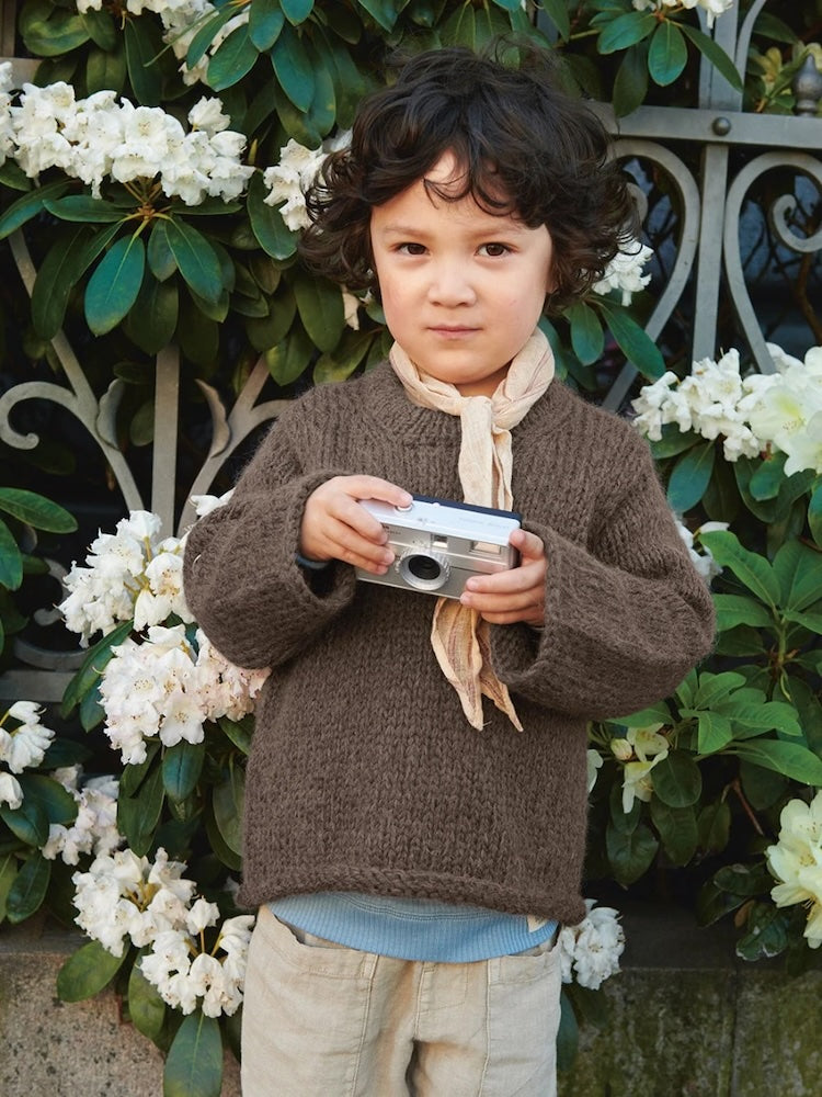 Kinsley Sweater Junior Kos Edition | Set of yarn and instructions from collection 2408 - Mykt til Barn