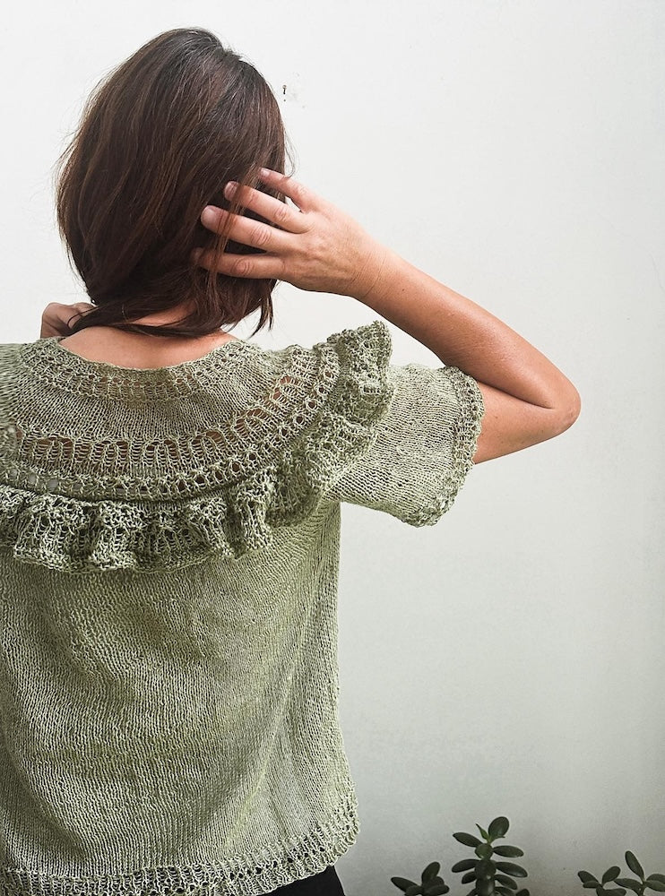 Linette Tee | zartes Shirt mit Rüschen aus Crealino von Lang Yarns