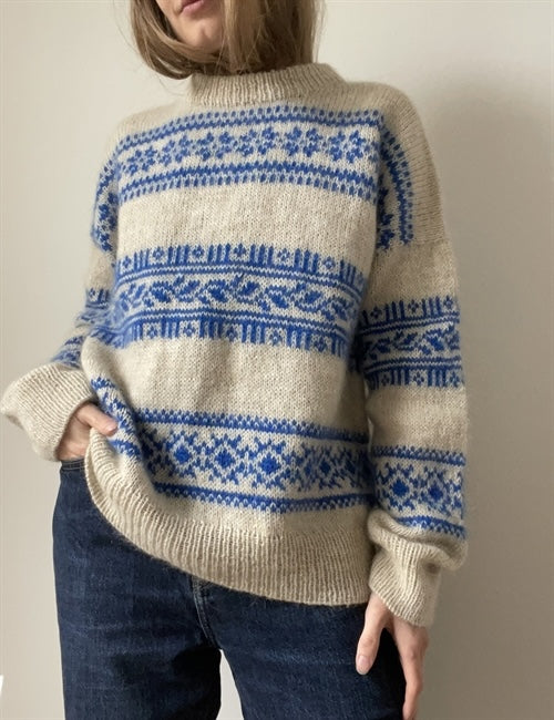 Porcelain Sweater | Porzellan-Muster aus Tynn Peer Gynt und Tynn Silk Mohair von Sandnes Garn