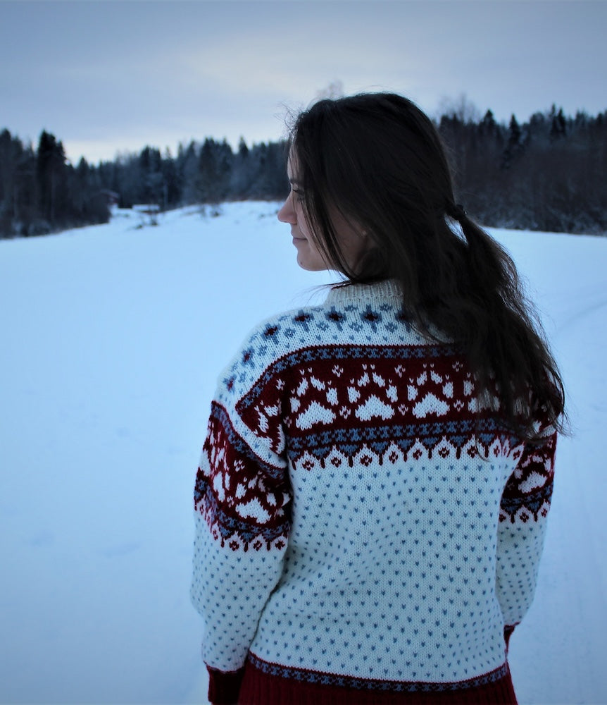 Linka Neumann Fjordfolk Pullover mit Peer Gynt von Sandnes Garn 1