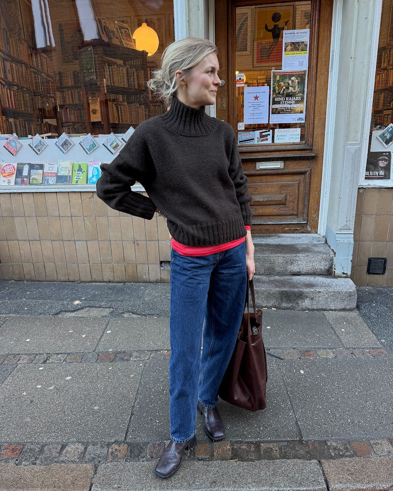 Hannah Sweater O-Neck | lässiger oversize Sweater aus Atlas von PetiteKnit