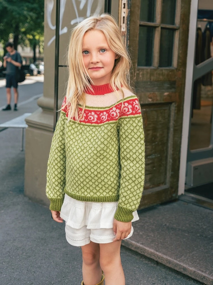 Blome Genser Junior - bunt | aus Tynn Peer Gynt von Sandnes Garn