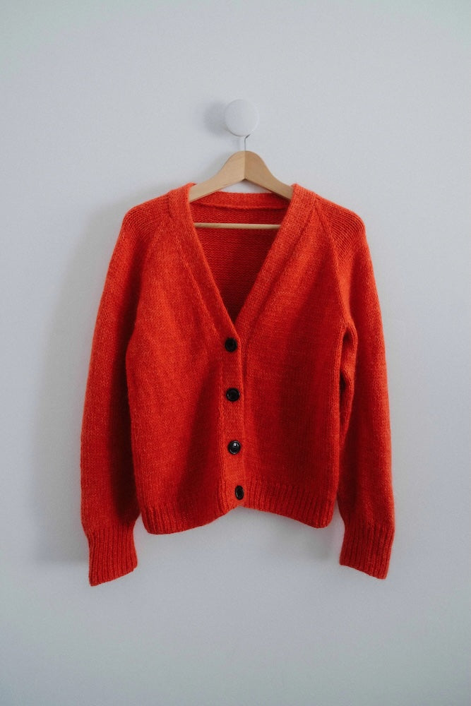 Ulvenknit Wayfarer Cardi V mit Double Sunday und Tynn Silk Mohair von Sandnes Garn 8