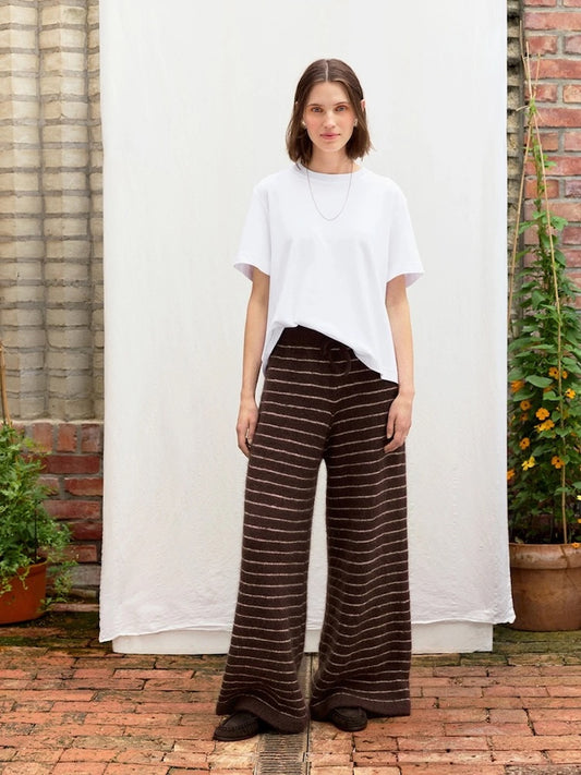 Riley Pants | Loungebyxor med fina ränder av Sunday och Tynn Silk Mohair från Sandnes Garn