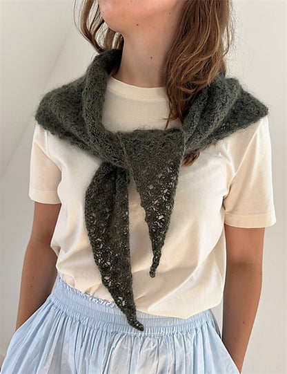 Bellis Scarf | zartes Blütenmuster aus Alpakka Folgetrad und Tynn Silk Mohair von Sandnes Garn