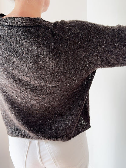 Hanuma Shirt V-Neck | vorteilhafter V-Ausschnitt aus Pure Silk von Knitting for Olive