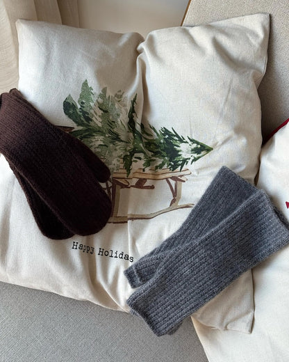 Chantal Mittens | zart und weich aus Classic Cashmere von Cardiff