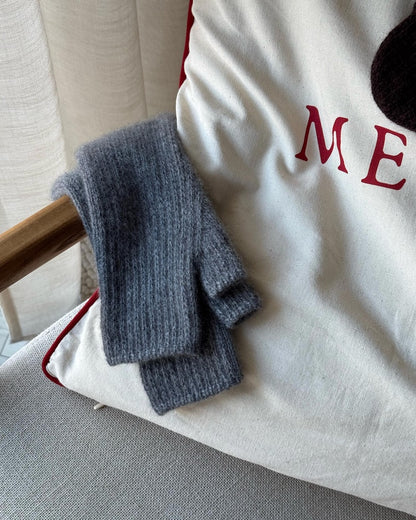 Chantal Mittens | zart und weich aus Classic Cashmere von Cardiff