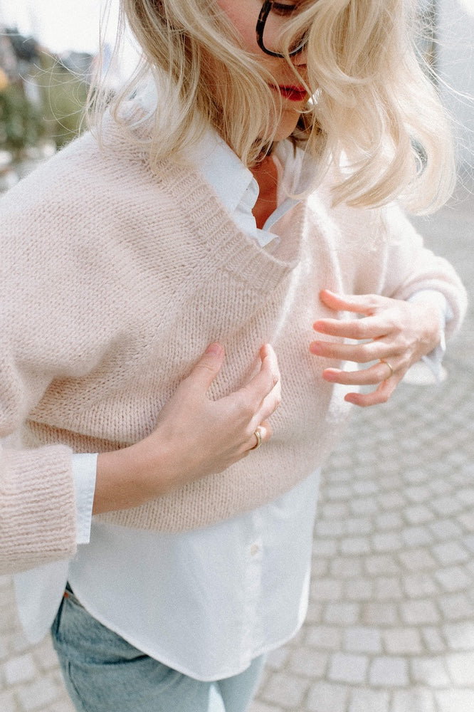Sinchens Classy Raglan Sweater mit Cool Wool und Setasuri von Lana Grossa 3