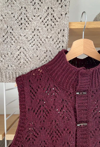 Cosy Hey Ho Vest | winterliches Muster aus Heavy Merino von Knitting for Olive