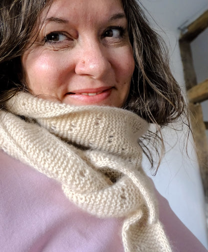 Rabea von gute-garne Fortune Cookie Shawl mit Classic Cashmere von Cardiff 6