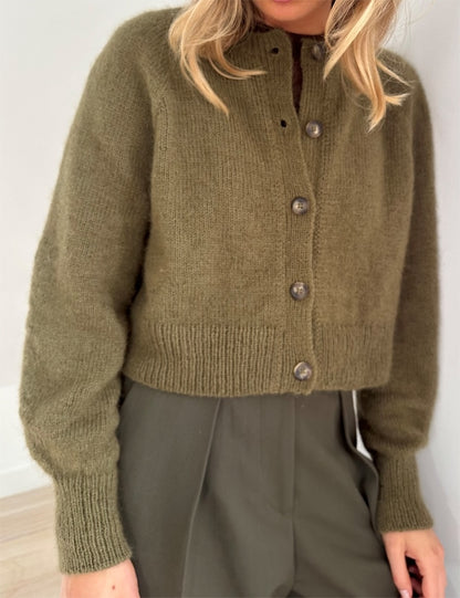 Cardigan Darcy | veste courte classique avec Sunday et Tynn Silk Mohair de Sandnes 
