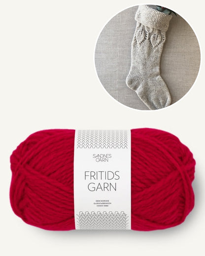 Dahlia Christmas stocking | enchanting Santa stocking made from Fritidsgarn by Sandnes Garn 