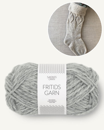 Dahlia Christmas stocking | enchanting Santa stocking made from Fritidsgarn by Sandnes Garn 