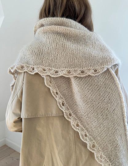 Ellie-sjal | stort trekantet sjal i Alpakka Folgetrad og Tynn Silk Mohair fra Sandnes Garn