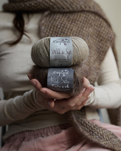 Thit Shawl | fin struktur av Wild & Soft och Kid Seta från Gepard Garn
