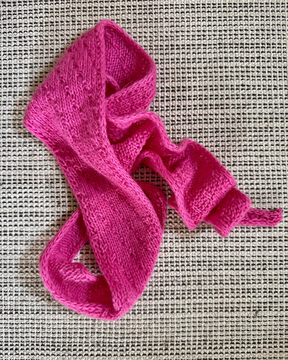 Rabea von gute-garne Pebble Scarf mit Cashmere von Sandnes Garn 10