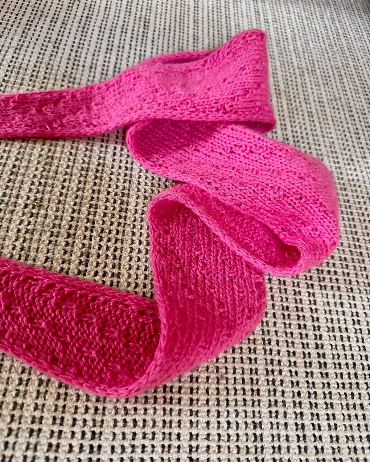Rabea von gute-garne Pebble Scarf mit Cashmere von Sandnes Garn 13