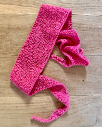 Rabea von gute-garne Pebble Scarf mit Cashmere von Sandnes Garn 4