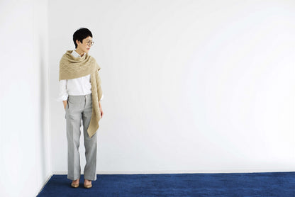 Void Shawl | weiches Diamantmuster aus Far von Woolfolk
