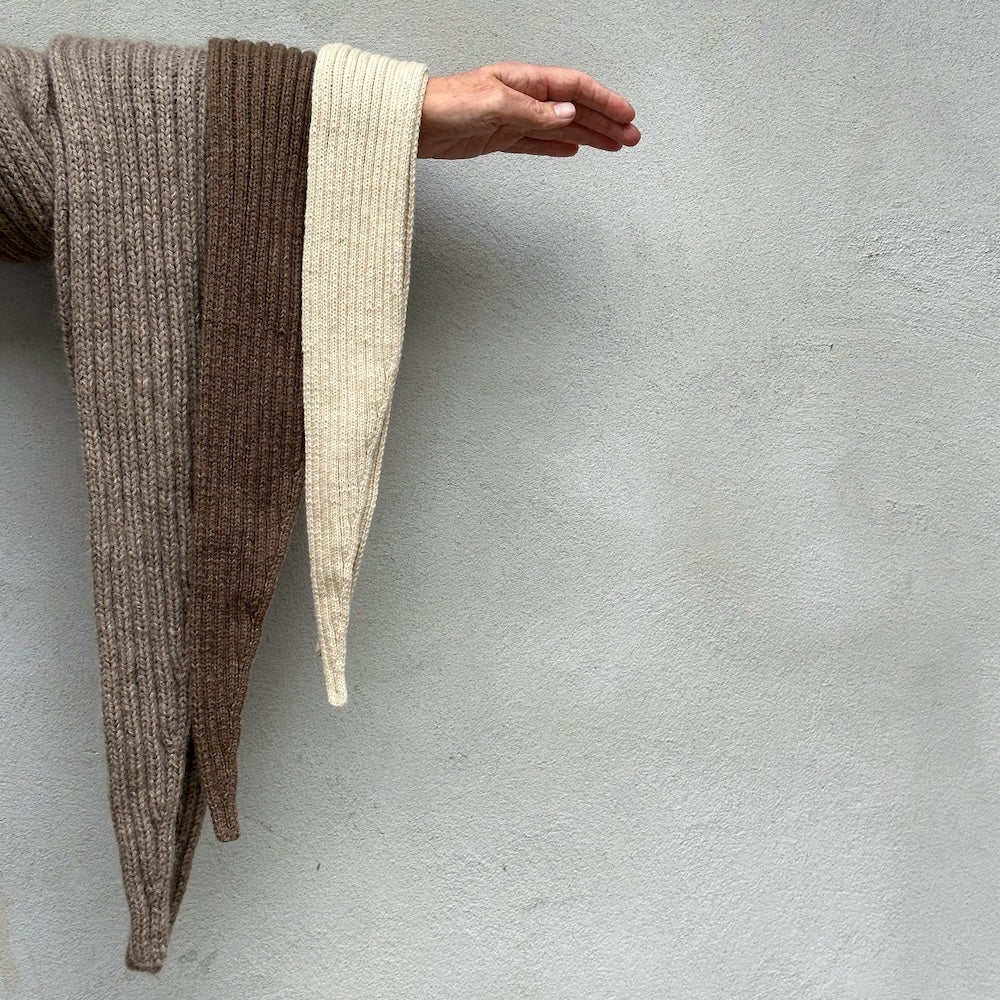 Knitting for Olive Alex Scarf über Arm