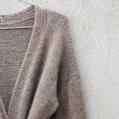 Charles Grey Cardigan | Langjacke aus Heavy Merino und Soft Silk Mohair von Knitting for Olive