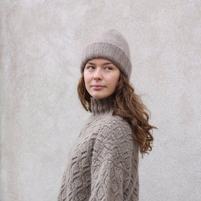 Knitting for Olive Frederiksberg Beanie getragen von vorne