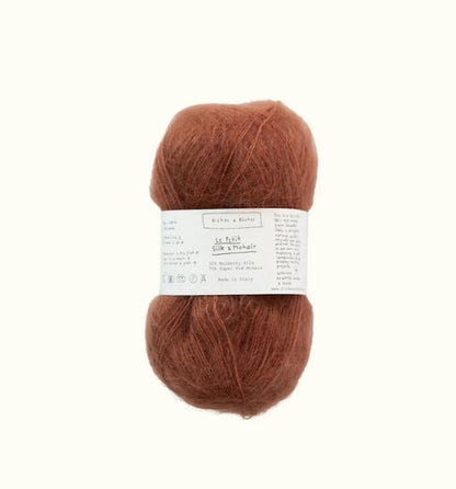 Biches & Bûches Le Petit Silk Mohair Farbe red brown