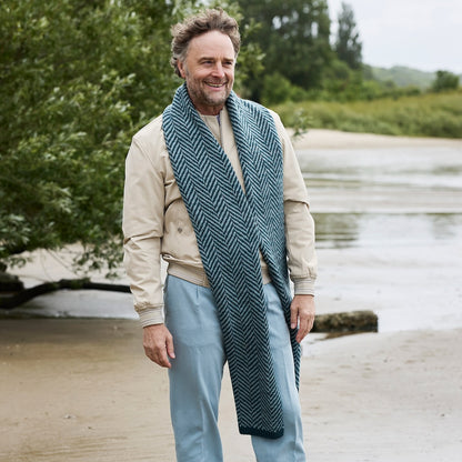 Linewalk-sjaal | visgraatpatroon van Lovely Merino Treat van Rosy Green Wool