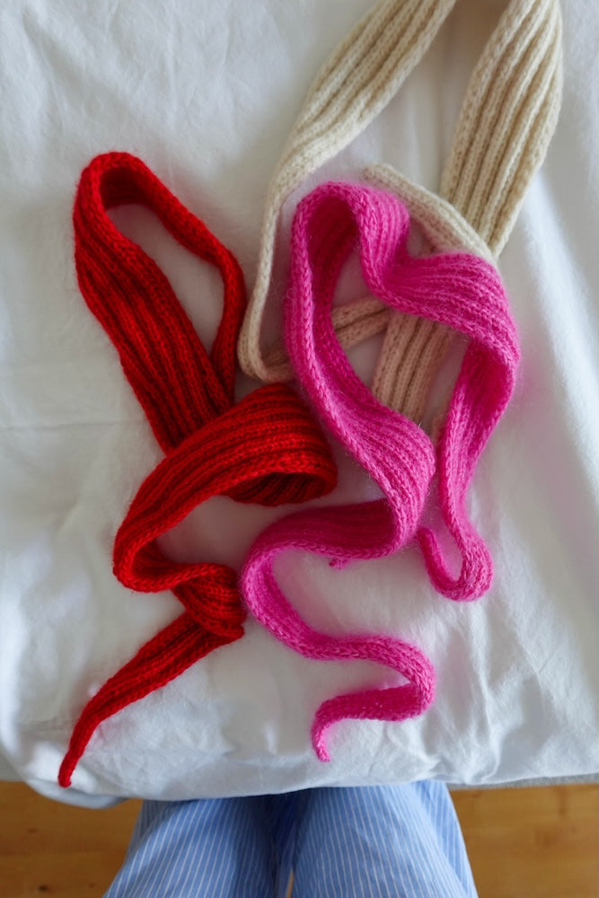 Wemadewardrobe Lotta Scarf Light mit Merino und Soft Silk Mohair von Knitting for Olive 