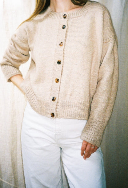 Marlo Cardigan | klassikaline ja siidise langevusega, valmistatud Biches & Bûchesi Le Petit Organic Cottonist ja Le Petit Silk & Mohair’st