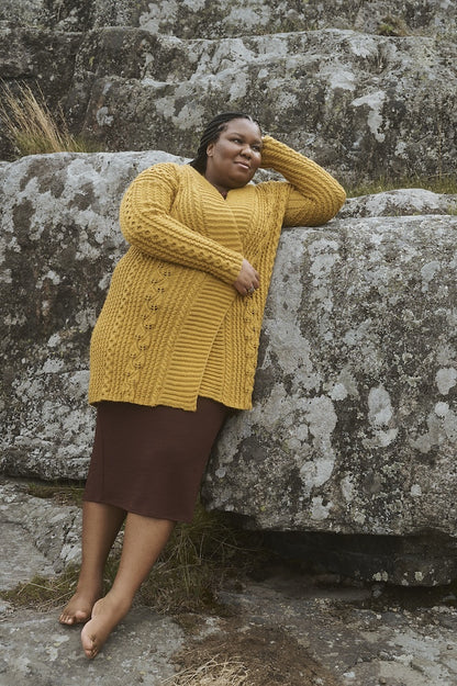 Cardigan Lumo | modello ampio e lungo, realizzato con 7 Sisters di Novita