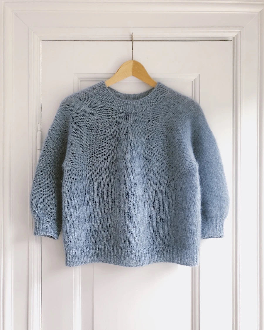 PetiteKnit Novice Sweater Mohair Edition hellblau 1