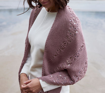 Tuch Play of Light | hulmønster i Cheeky Merino Joy fra Rosy Green Wool