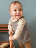 Sandnesmagazin 2303 Baby, Modellbild mit Strampler