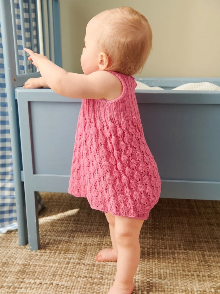 Lilja Set aus Top, Hose und Mütze, Sandnes Kollektion 2407 Sommer Baby mit Tynn Line von Sandnes Garn 3