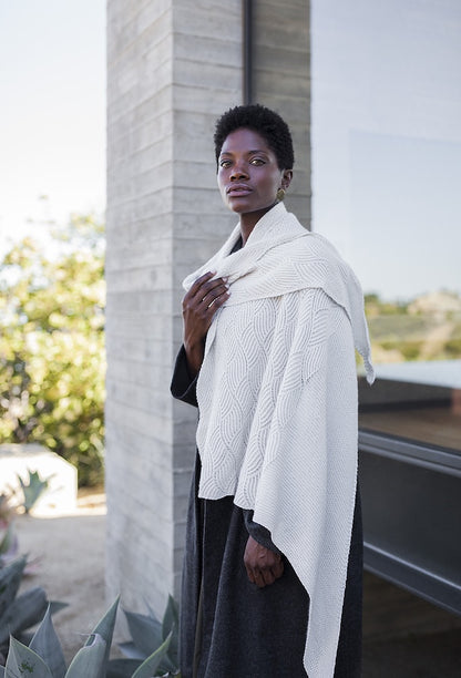 Scialle Skala | delicato scialle in filato Tynd di Woolfolk