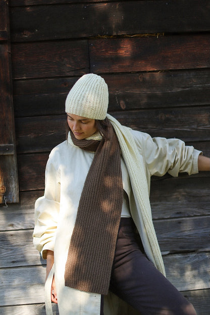 Smith Rock Scarf and Hat Set | passende Mütze und Schal aus Far von Woolfolk