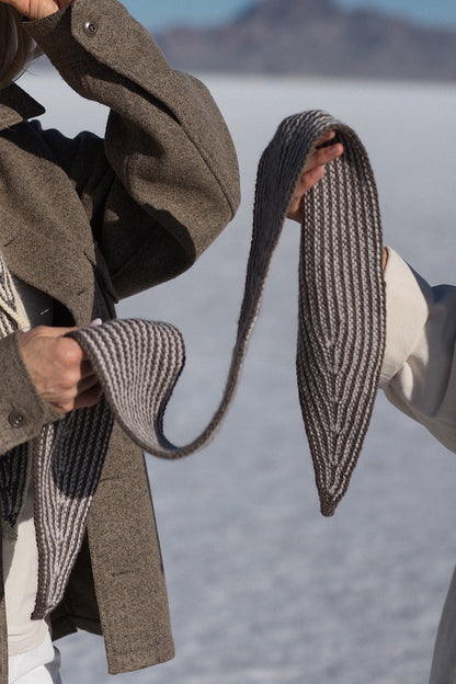 Sciarpa Wendover | delicate righe di Far di Woolfolk