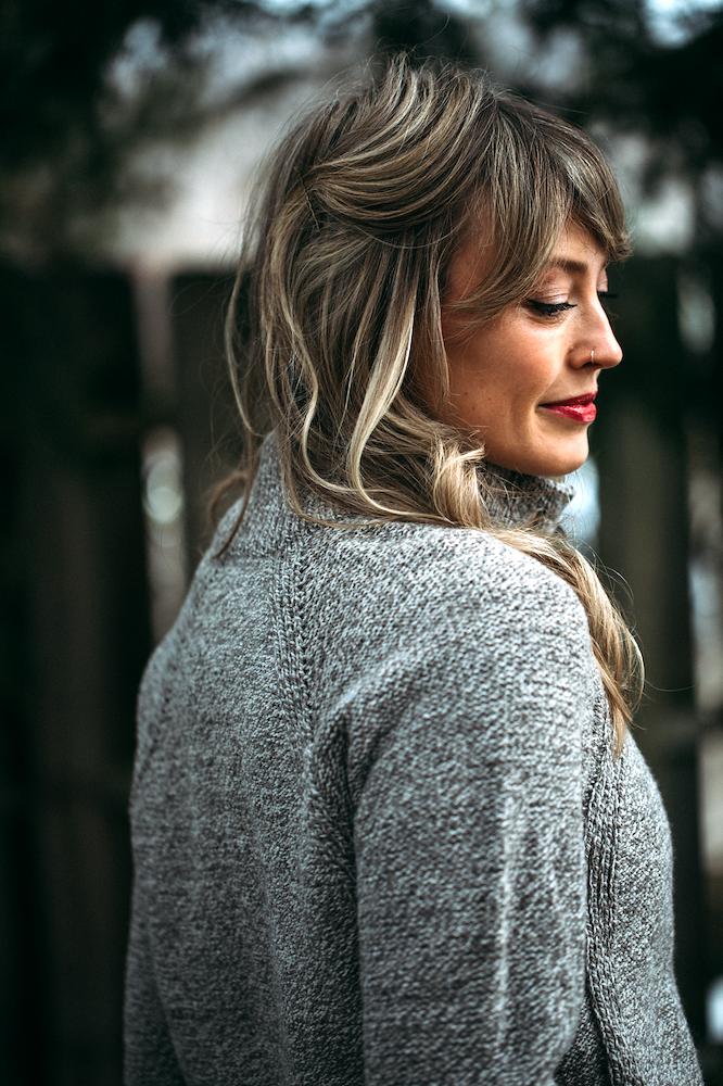 Andrea Mowry DRK Everyday Cardigan mit Peer Gynt von Sandnes Garn 5