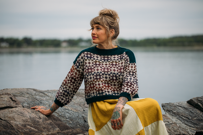 Framed Sweater von Andrea Mowry mit Peer Gynt von Sandnes Garn 2