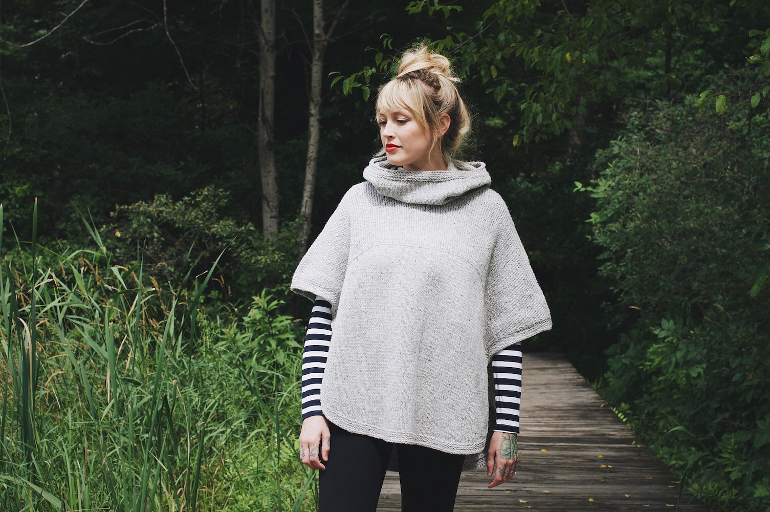 Sheltered Poncho von Andrea Mowry mit Heavy Merino von Knitting for Olive 8