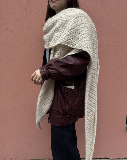 Aneo Shawl | zartes Tuch mit Fransen aus Tynn Peer Gynt und Tynn Silk Mohair von Sandnes Garn