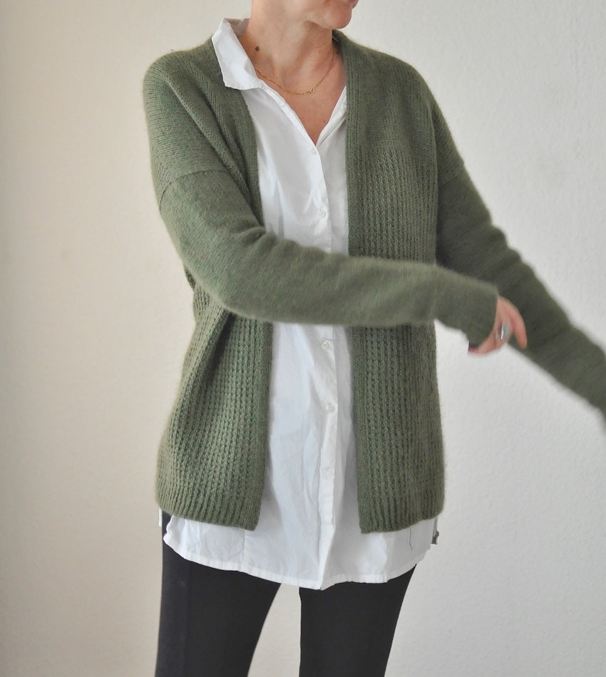 Ankestrick Soso Cardigan aus So Kosho und Sensai von ITO Yarn 1