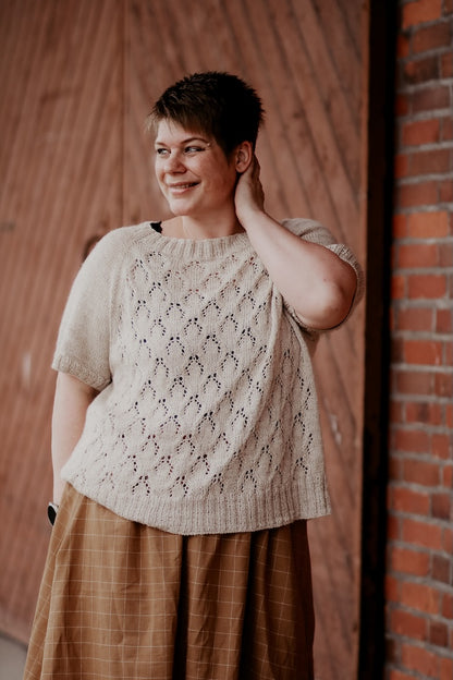 Lysande Tee | leichtes Shirt mit edlem Lochmuster aus Sole von Pascuali