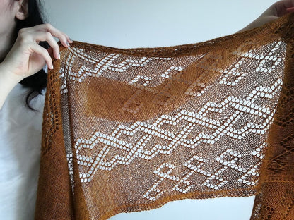 Lucarne Scarf | feines Lacemuster - super weich aus Alpaca Lace von Pascuali